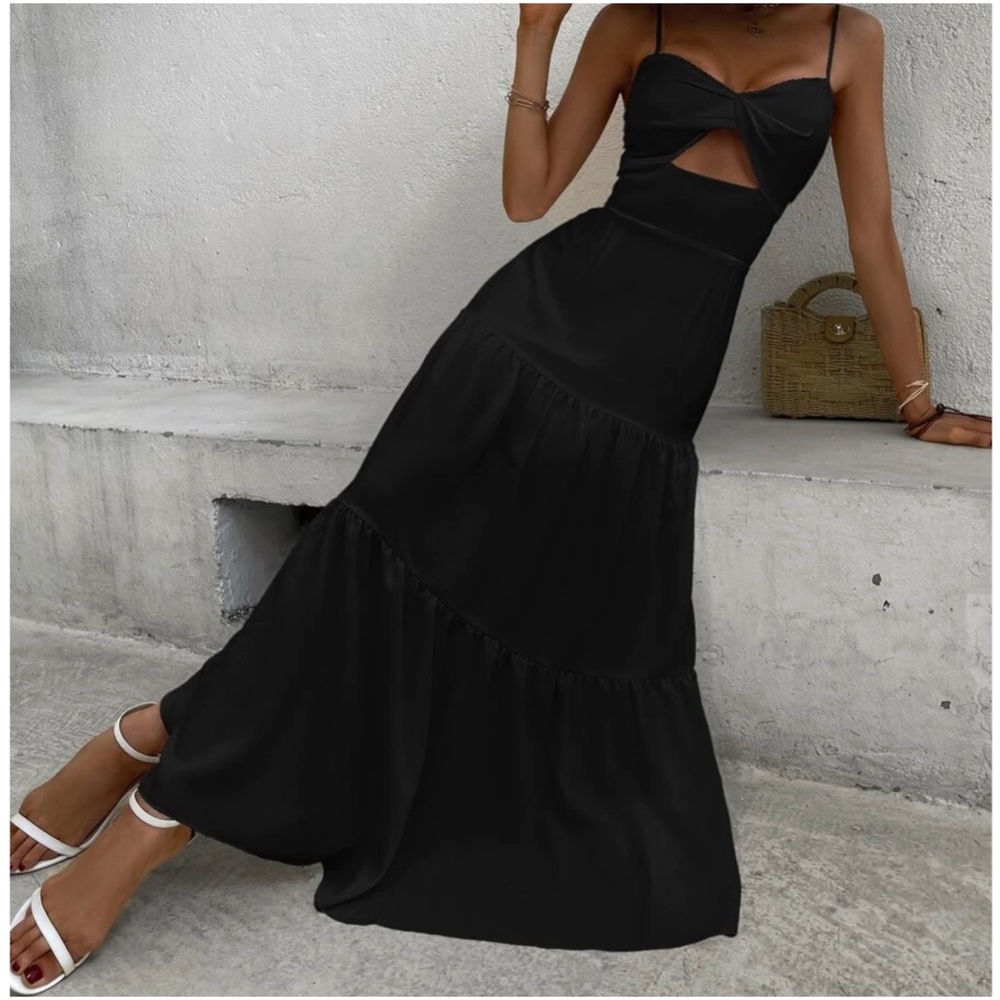 Boho Cut out Ruffle Maxi Dress - Picture 11 of 16
